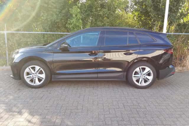 Škoda Enyaq (2022) thumbnail 3