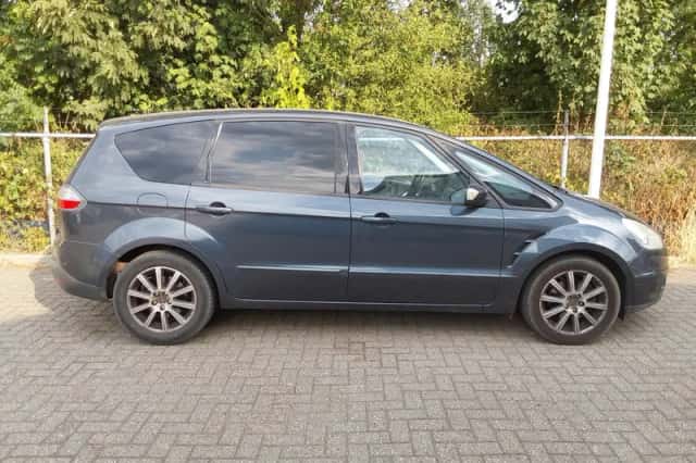 Ford S-Max (2009) thumbnail 4