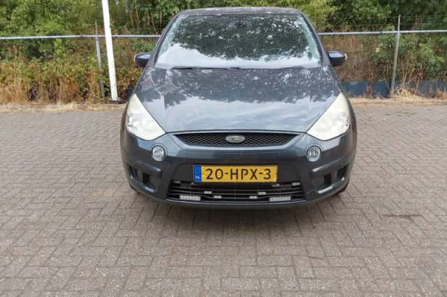 Ford S-Max (2009) thumbnail 5