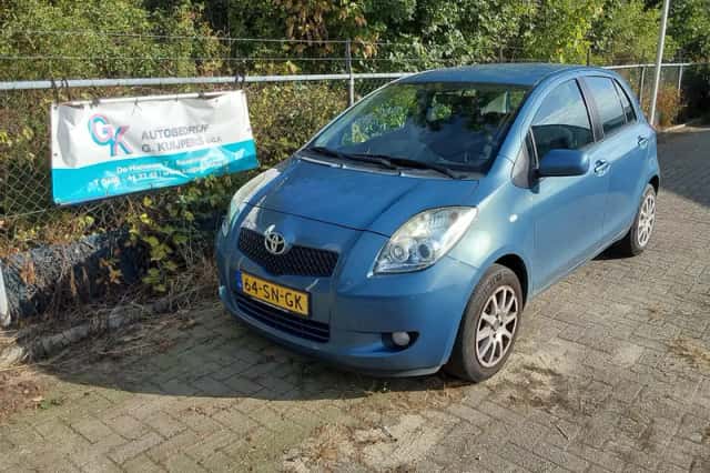Toyota Yaris (2006) thumbnail 1