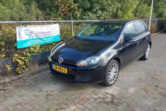 Volkswagen Golf (2009) thumbnail 1