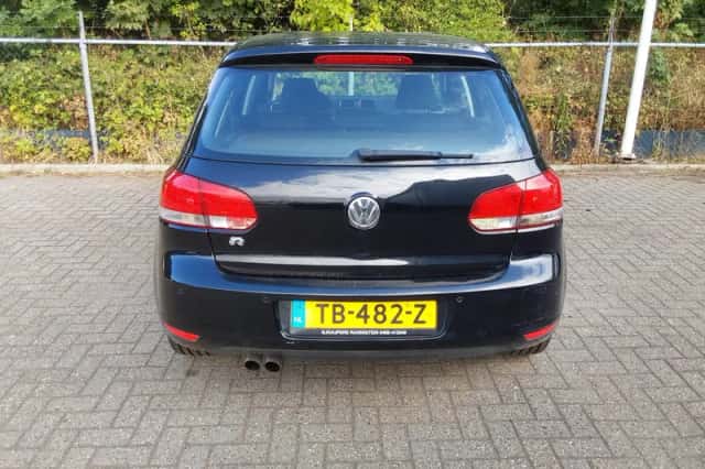 Volkswagen Golf (2009) thumbnail 6