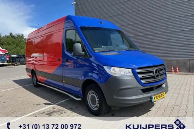 Mercedes-Benz Sprinter (2021) thumbnail 1