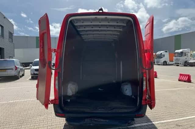 Mercedes-Benz Sprinter (2021) thumbnail 5