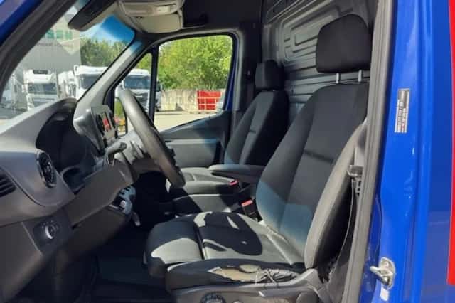Mercedes-Benz Sprinter (2021) thumbnail 6