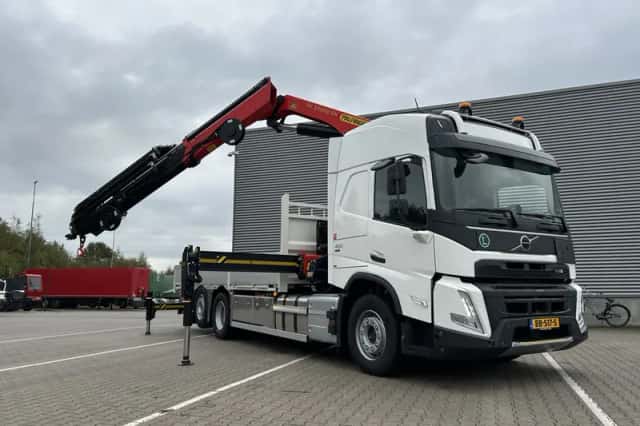 Volvo FMX (2025) thumbnail 1