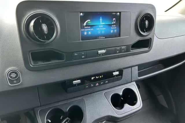 Mercedes-Benz Sprinter (2021) thumbnail 5