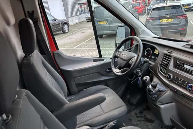 Ford Transit (2021) thumbnail 3