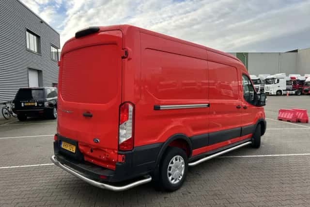 Ford Transit (2021) thumbnail 2