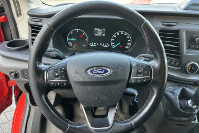 Ford Transit (2021) thumbnail 4