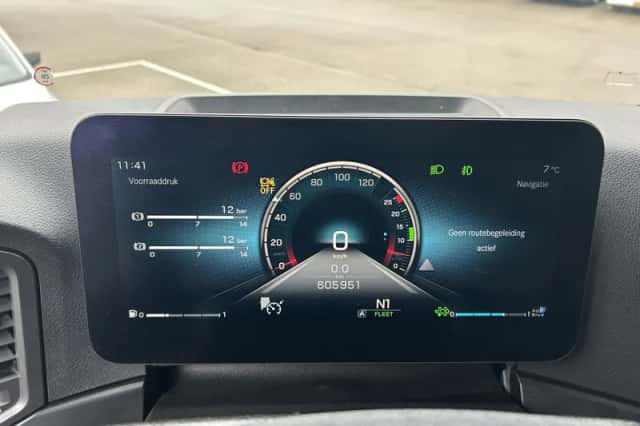 Mercedes-Benz Actros (2021) thumbnail 4