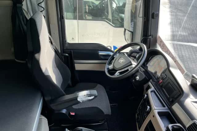 MAN TGX (2018) thumbnail 3