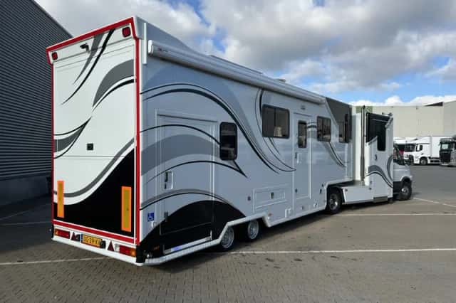 Iveco Daily (2010) thumbnail 2