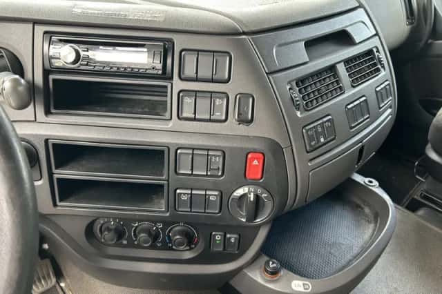 DAF XF (2014) thumbnail 6