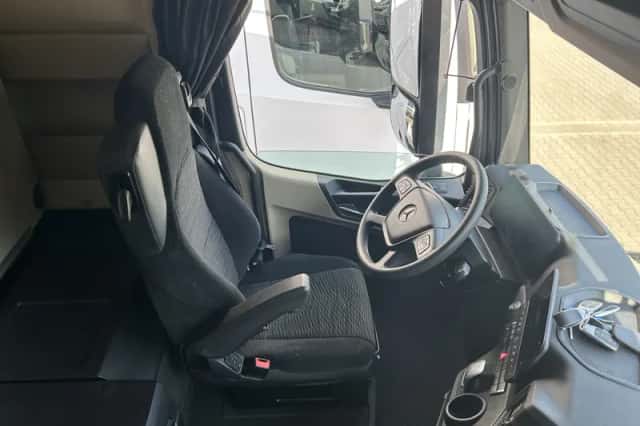 Mercedes-Benz Actros (2021) thumbnail 3