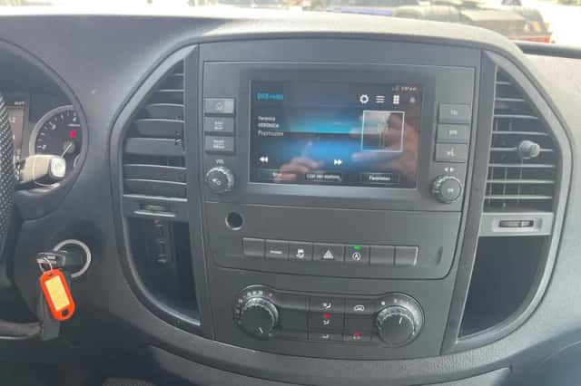 Mercedes-Benz Vito (2022) thumbnail 6