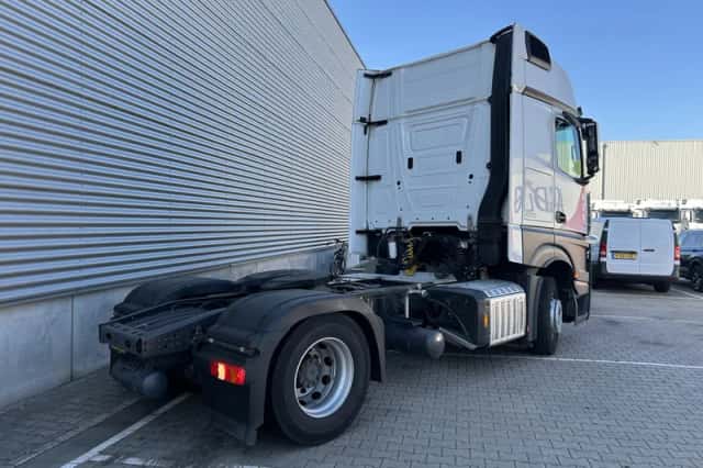 Mercedes-Benz Actros (2022) thumbnail 2