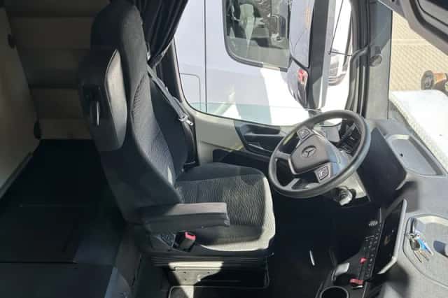 Mercedes-Benz Actros (2022) thumbnail 3