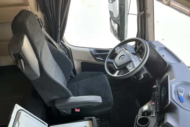 Mercedes-Benz Actros (2022) thumbnail 3