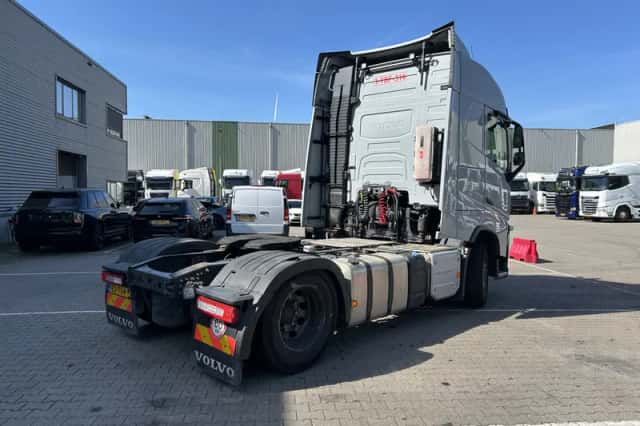 Volvo FH (2020) thumbnail 2