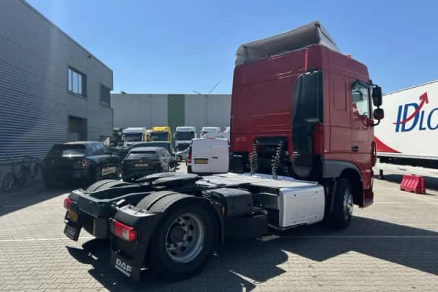 DAF XF (2017) thumbnail 2