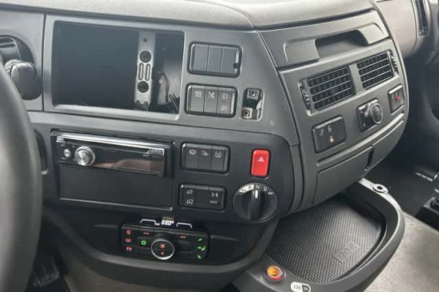 DAF XF (2018) thumbnail 6