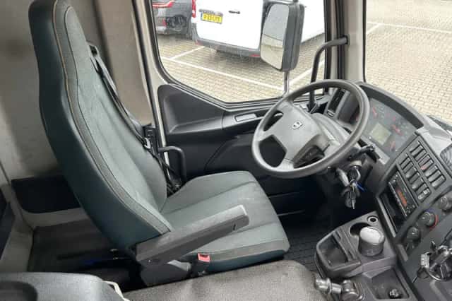 Volvo FL (2021) thumbnail 3