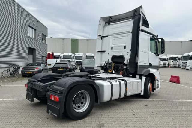 Mercedes-Benz Actros (2016) thumbnail 2