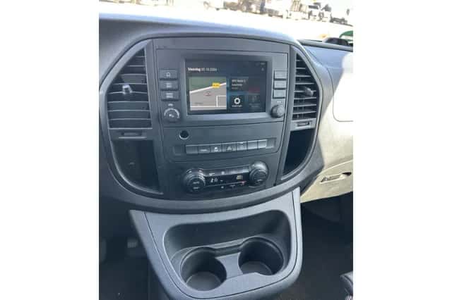 Mercedes-Benz Vito (2023) thumbnail 6