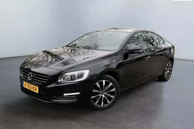 Volvo S60 (2019) thumbnail 1