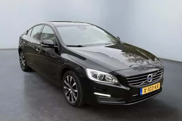 Volvo S60 (2019) thumbnail 3