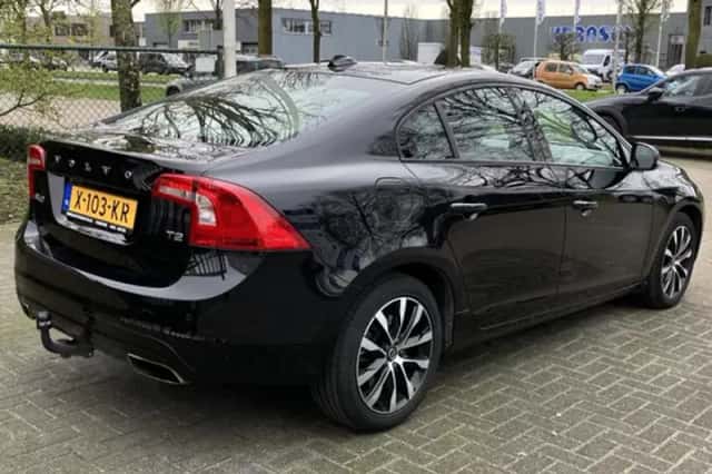 Volvo S60 (2019) thumbnail 6