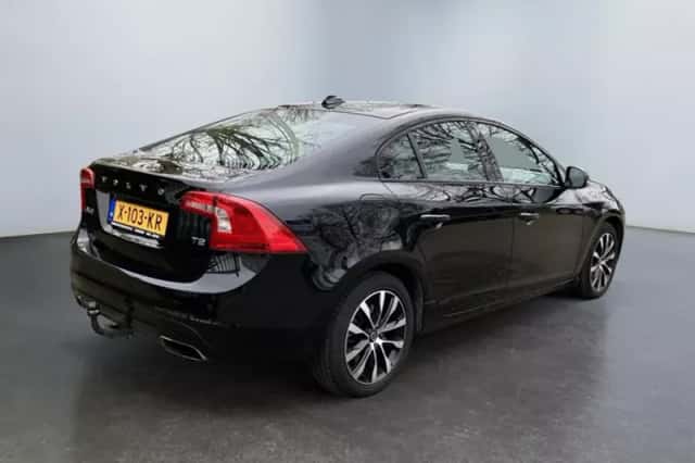 Volvo S60 (2019) thumbnail 6
