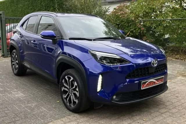 Toyota Yaris (2023) thumbnail 3