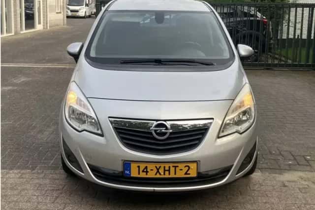 Opel Meriva (2011) thumbnail 2