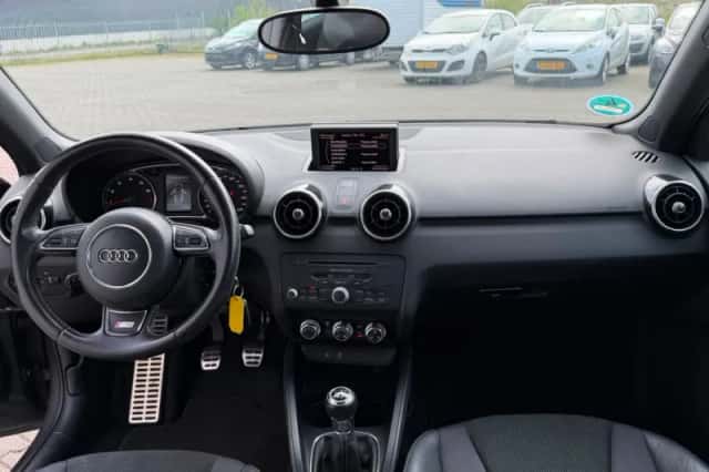 Audi A1 (2013) thumbnail 2