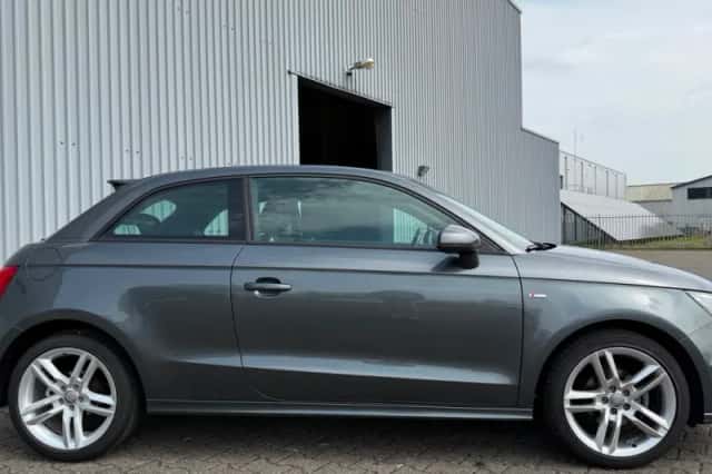 Audi A1 (2013) thumbnail 6