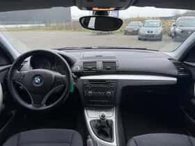 BMW 1-Serie (2009) thumbnail 2