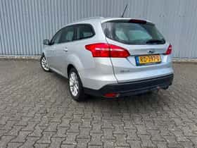Ford Focus (2017) thumbnail 3