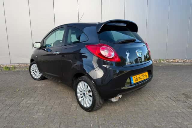 Ford Ka (2011) thumbnail 3
