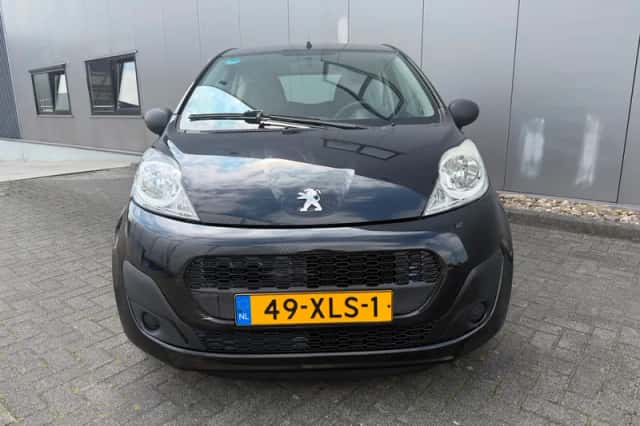 Peugeot 107 (2012) thumbnail 4