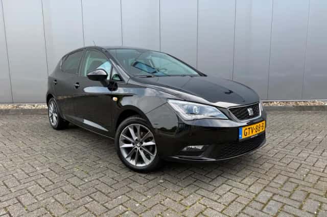 SEAT Ibiza (2015) thumbnail 1