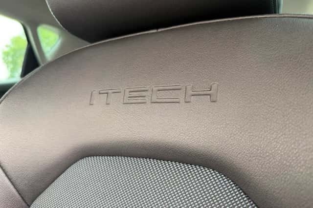 SEAT Ibiza (2015) thumbnail 4