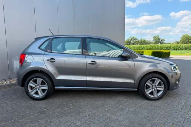 Volkswagen Polo (2013) thumbnail 6