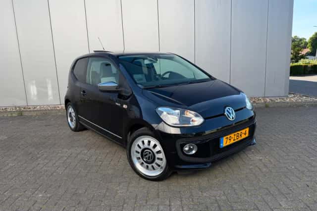 Volkswagen Up! (2012) thumbnail 1