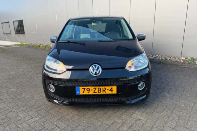 Volkswagen Up! (2012) thumbnail 5