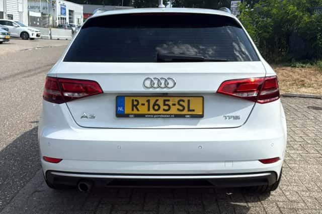 Audi A3 (2017) thumbnail 4