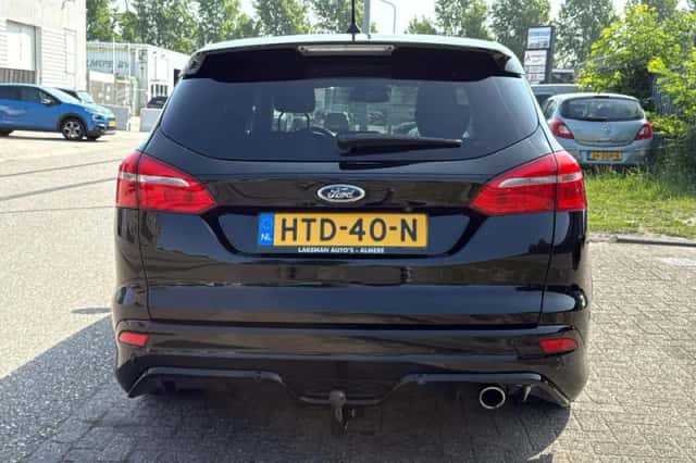 Ford Focus (2017) thumbnail 4