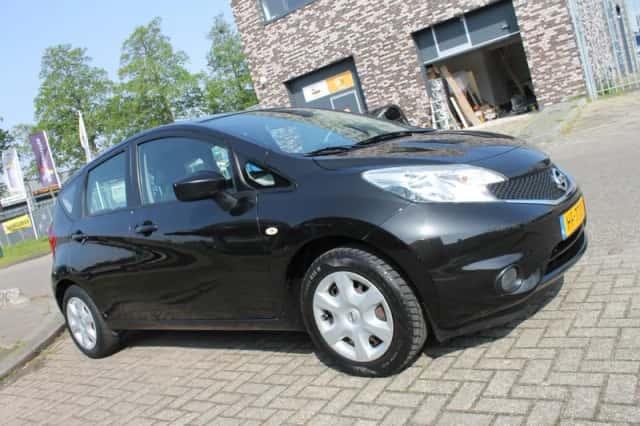 Nissan Note (2015) thumbnail 6