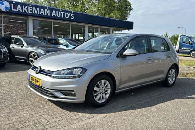 Volkswagen Golf (2018) thumbnail 1